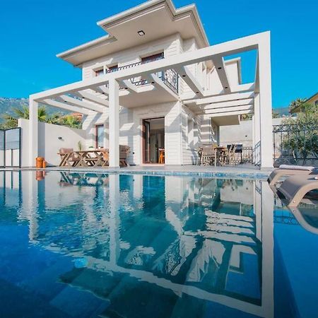 Havuzlu Korunakli Jakuzili Villa Fethiye Exteriör bild