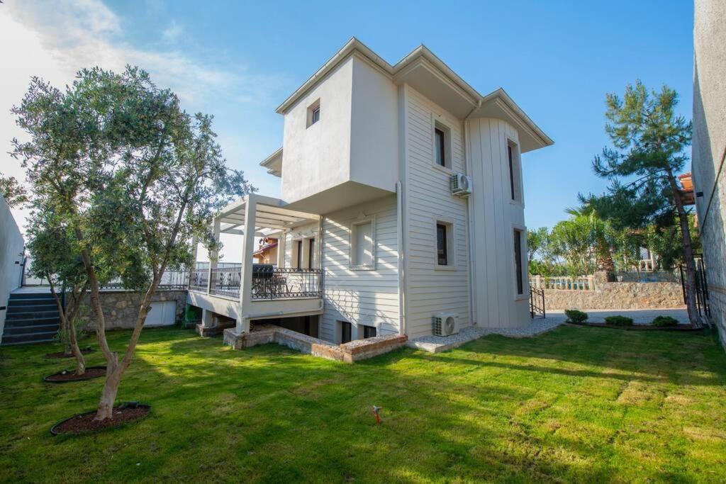Havuzlu Korunakli Jakuzili Villa Fethiye Exteriör bild
