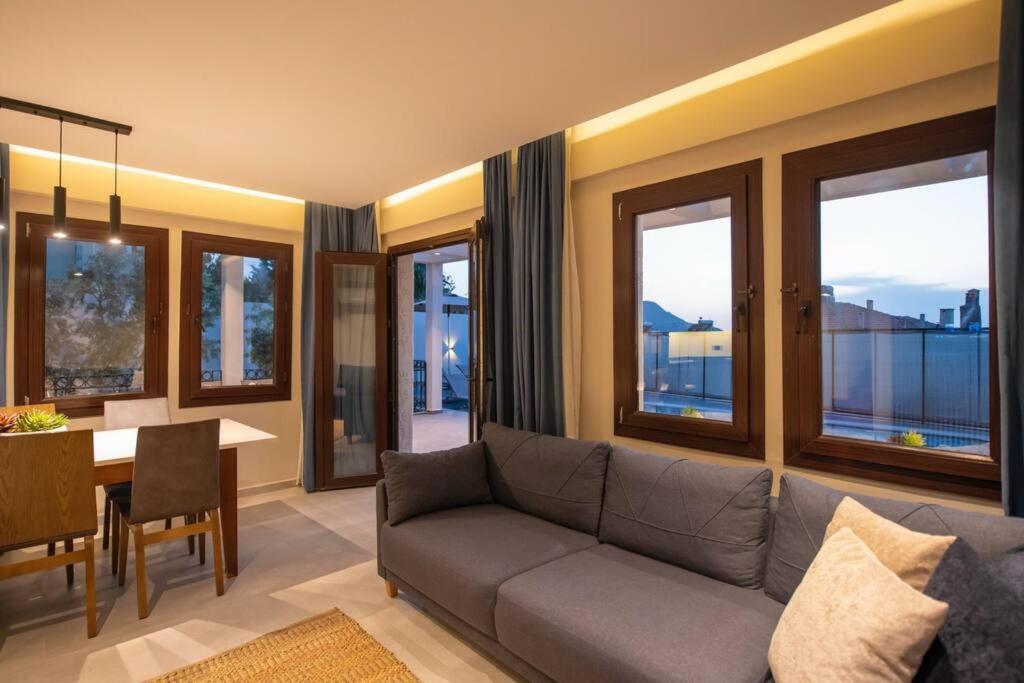 Havuzlu Korunakli Jakuzili Villa Fethiye Exteriör bild