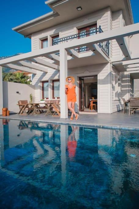 Havuzlu Korunakli Jakuzili Villa Fethiye Exteriör bild