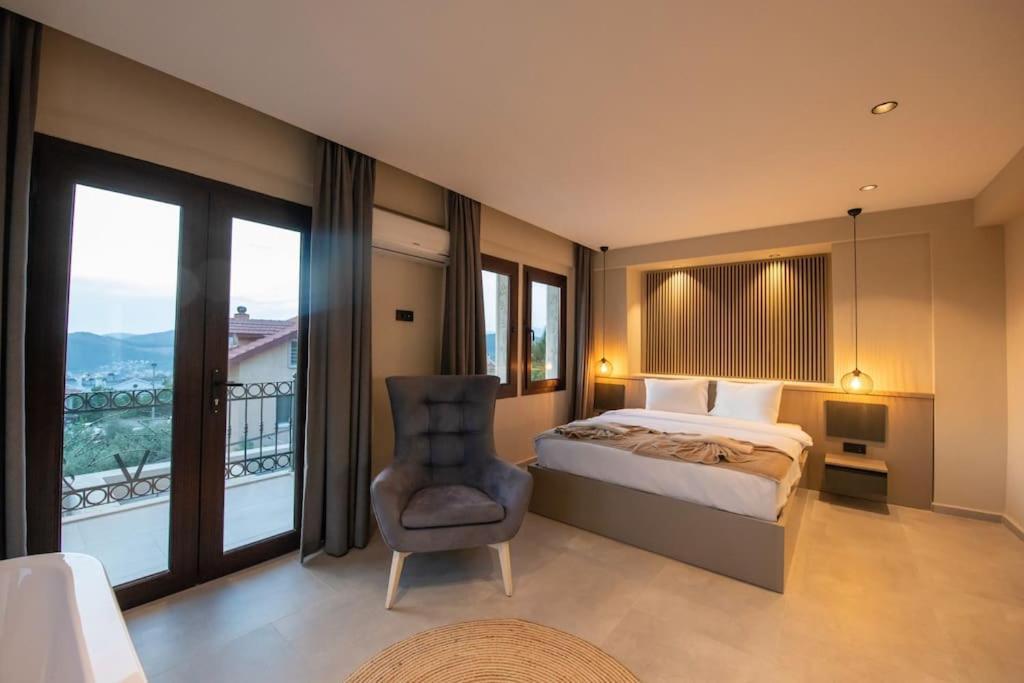 Havuzlu Korunakli Jakuzili Villa Fethiye Exteriör bild